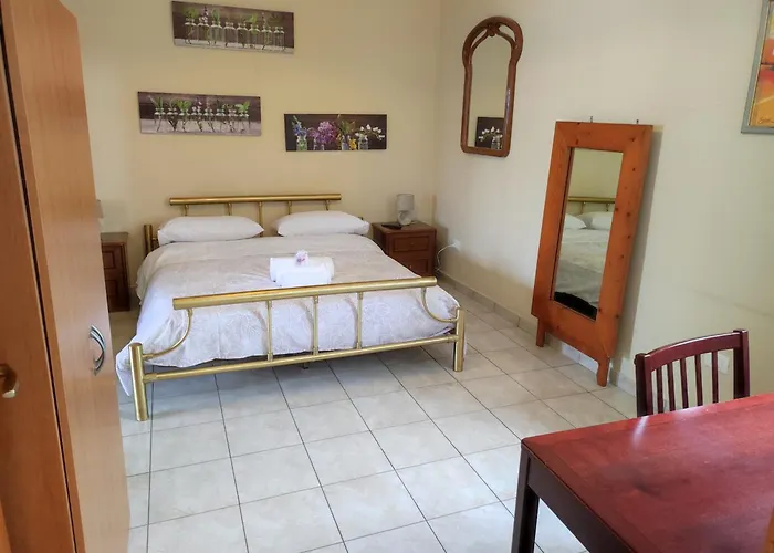 Dal Cavaliere Con Terrazza Mazzini 公寓 科森扎